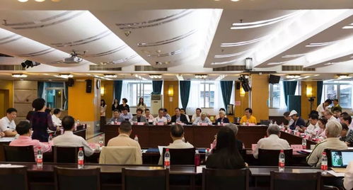 許鴻飛受邀出席 第四屆廣州市越秀文化發(fā)展咨詢(xún)委員會(huì)聘任儀式暨文化發(fā)展咨詢(xún)座談會(huì)